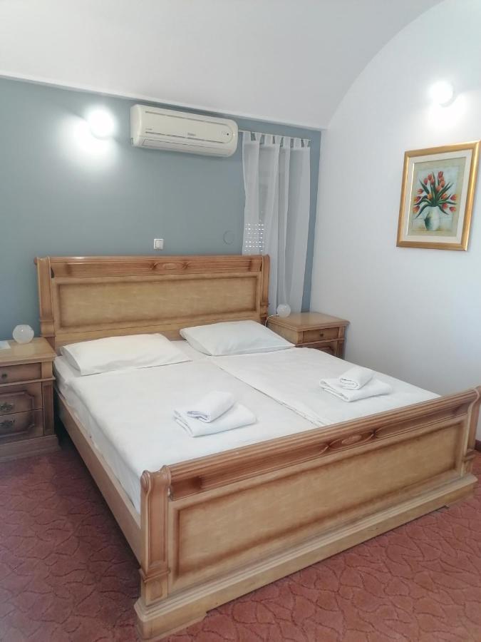 Hotel Garny Pleso Velika Gorica Exterior photo