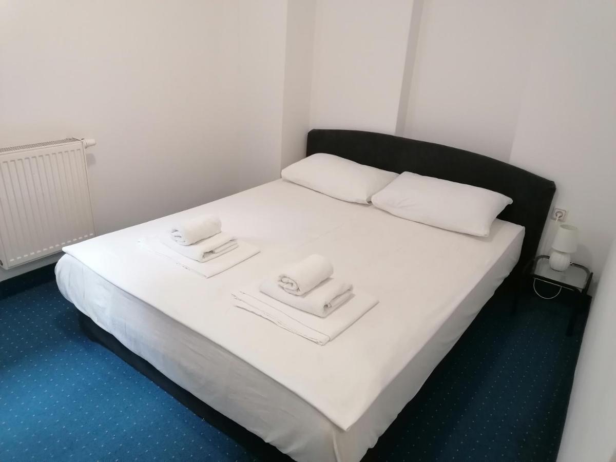Hotel Garny Pleso Velika Gorica Exterior photo