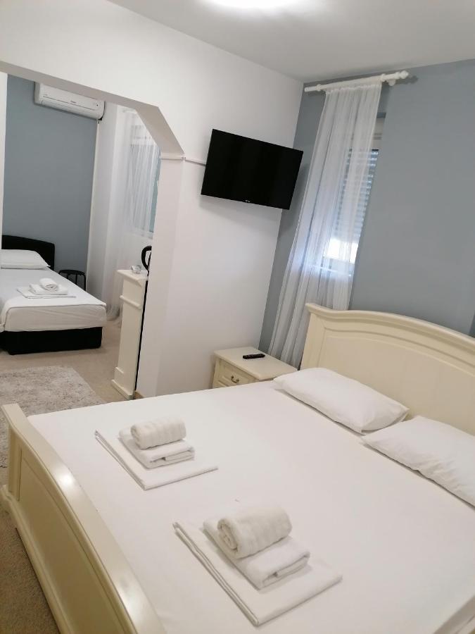 Hotel Garny Pleso Velika Gorica Exterior photo